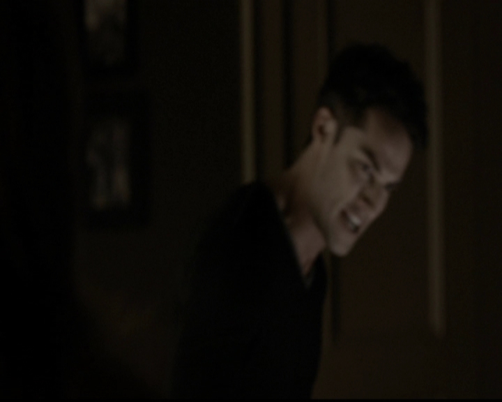 VampireDiariesWorld-dot-org_5x12TheDevilInside3853.jpg