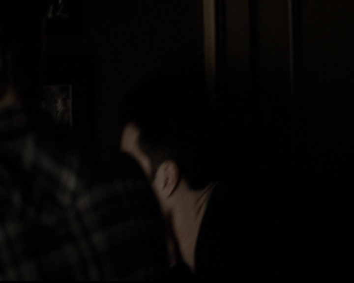 VampireDiariesWorld-dot-org_5x12TheDevilInside3887.jpg