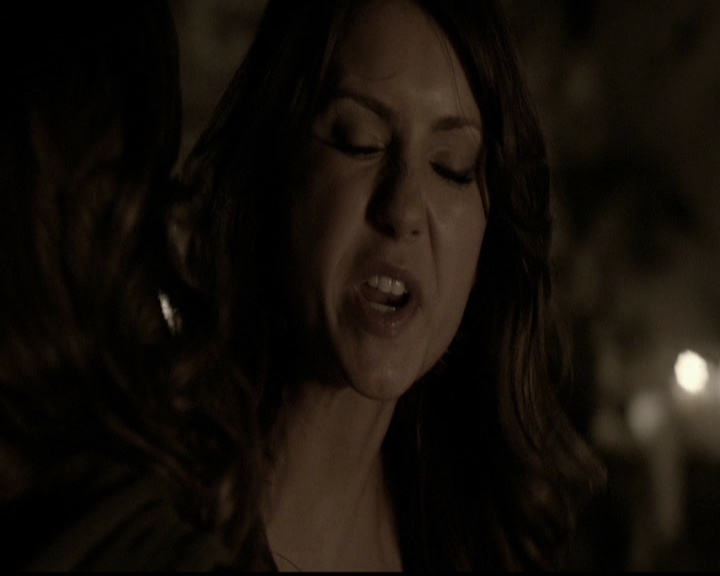 VampireDiariesWorld-dot-org_5x12TheDevilInside3925.jpg