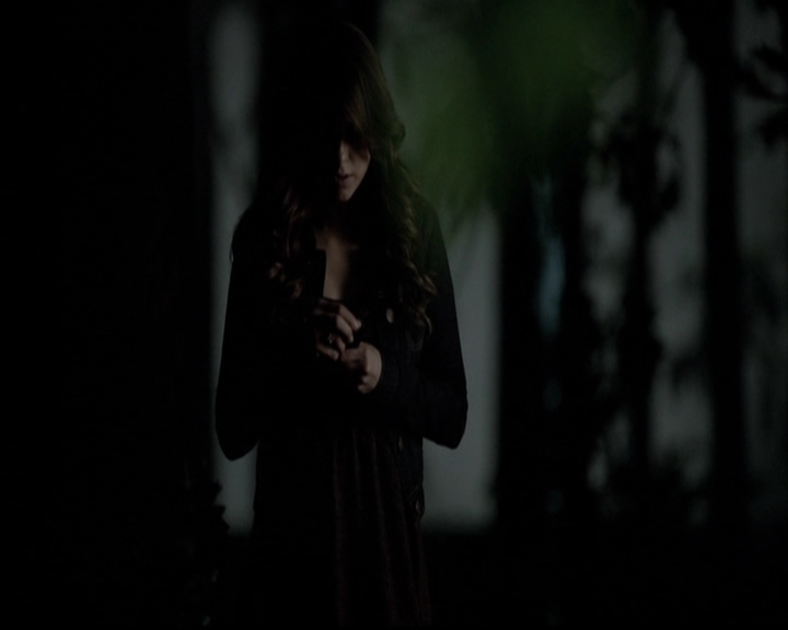 VampireDiariesWorld-dot-org_5x12TheDevilInside3967.jpg