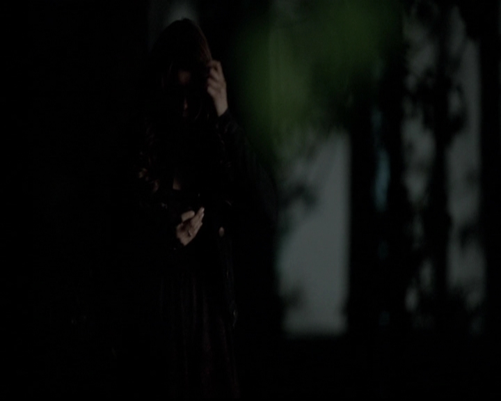 VampireDiariesWorld-dot-org_5x12TheDevilInside3968.jpg