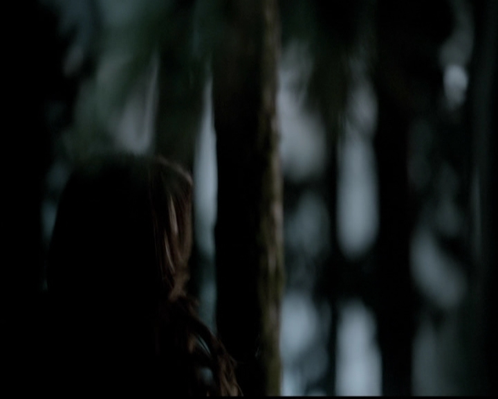 VampireDiariesWorld-dot-org_5x12TheDevilInside3996.jpg
