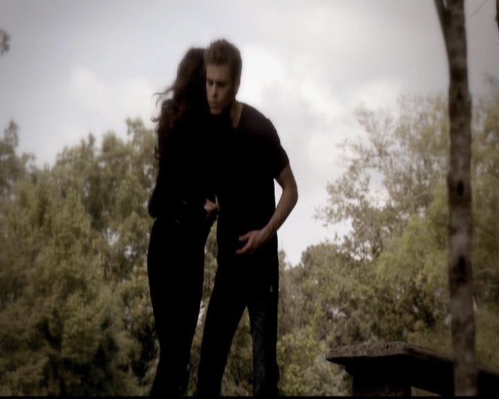 VampireDiariesWorld-dot-org_5x12TheDevilInside4032.jpg