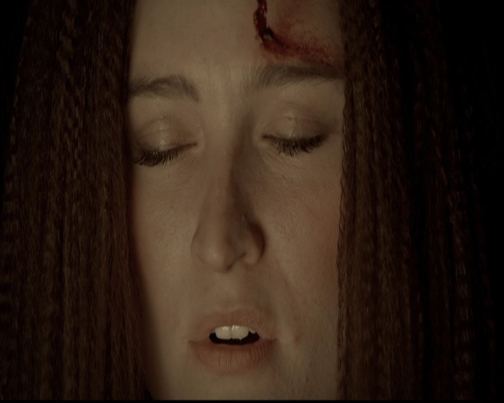 VampireDiariesWorld-dot-org_5x12TheDevilInside4041.jpg
