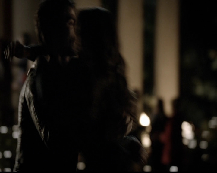 VampireDiariesWorld-dot-org_5x12TheDevilInside4068.jpg