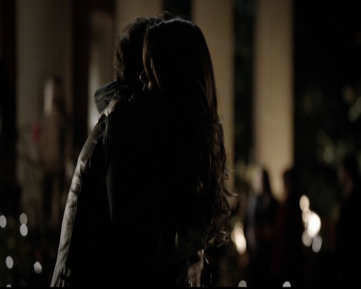 VampireDiariesWorld-dot-org_5x12TheDevilInside4069.jpg