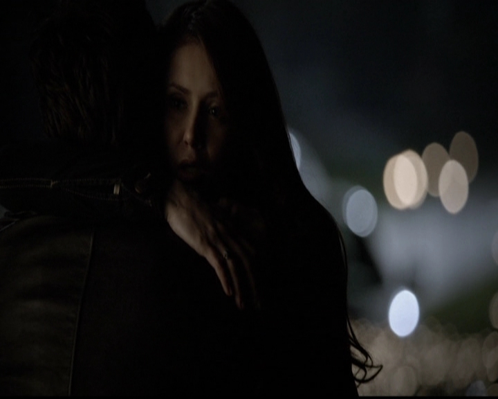 VampireDiariesWorld-dot-org_5x12TheDevilInside4070.jpg