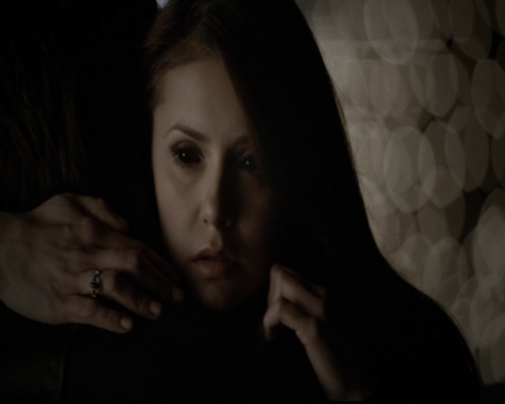 VampireDiariesWorld-dot-org_5x12TheDevilInside4074.jpg