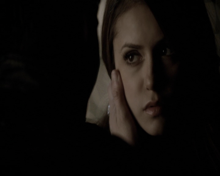 VampireDiariesWorld-dot-org_5x12TheDevilInside4138.jpg