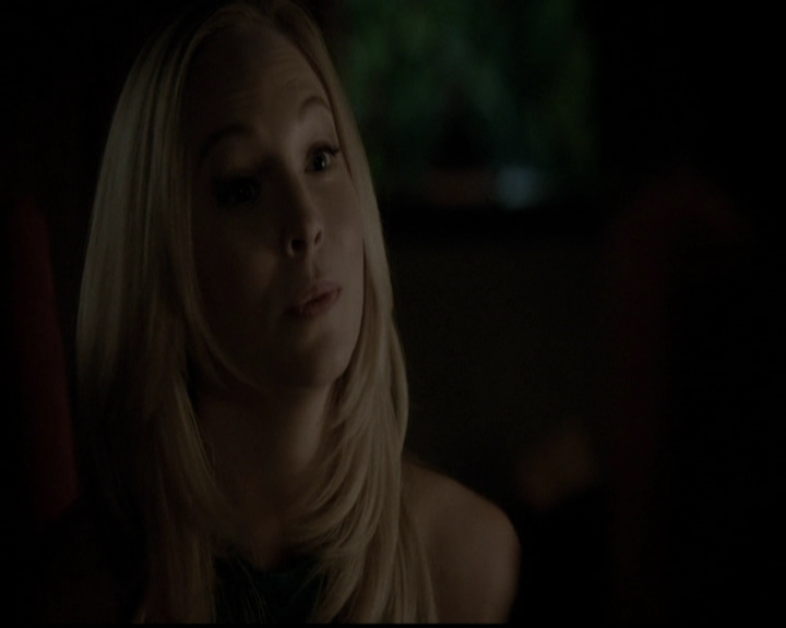 VampireDiariesWorld-dot-org_5x12TheDevilInside4512.jpg