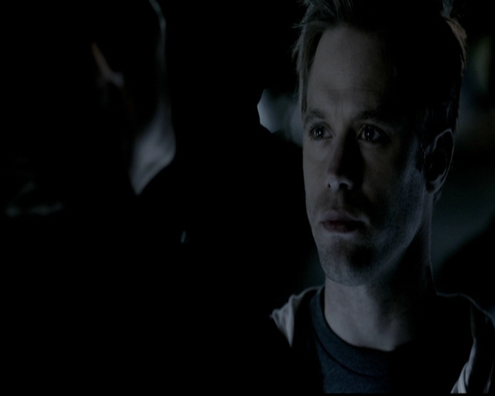 VampireDiariesWorld-dot-org_5x12TheDevilInside4633.jpg