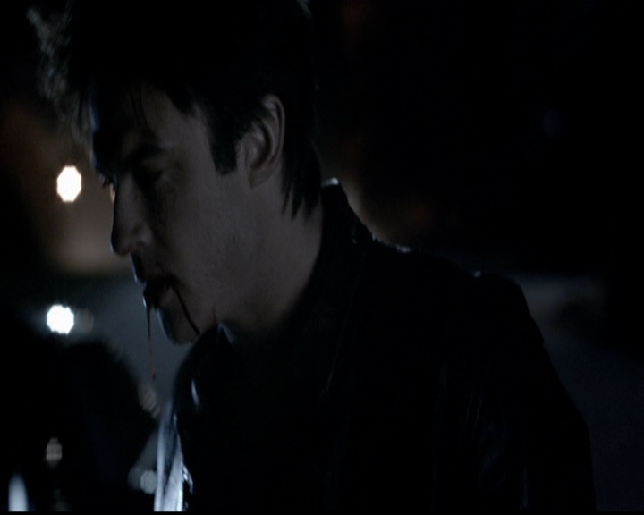 VampireDiariesWorld-dot-org_5x12TheDevilInside4668.jpg
