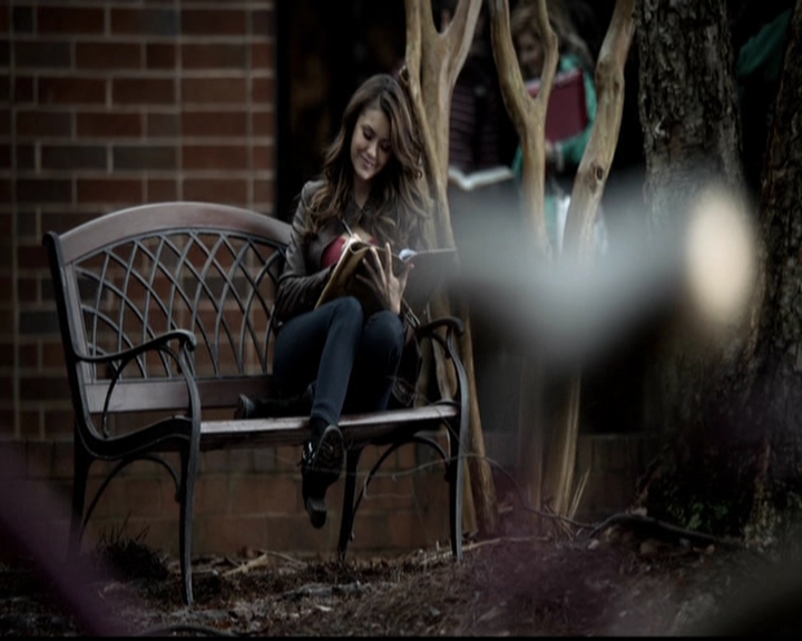 VampireDiariesWorld-dot-org_5x13TotalEclipseOfTheHeart0003.jpg