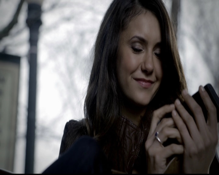 VampireDiariesWorld-dot-org_5x13TotalEclipseOfTheHeart0050.jpg