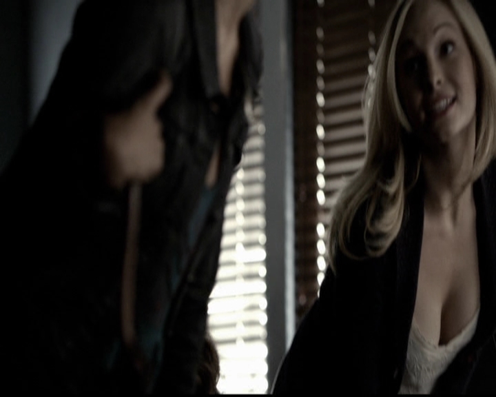 VampireDiariesWorld-dot-org_5x13TotalEclipseOfTheHeart0070.jpg