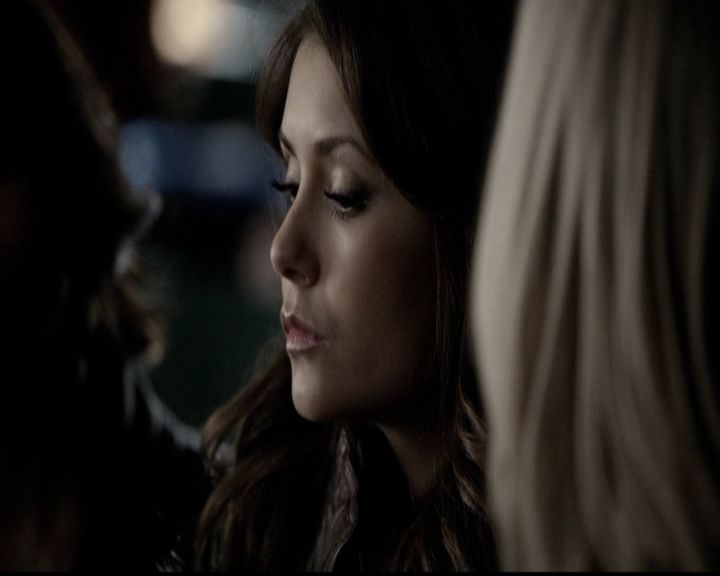 VampireDiariesWorld-dot-org_5x13TotalEclipseOfTheHeart0081.jpg