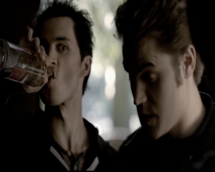 VampireDiariesWorld-dot-org_5x13TotalEclipseOfTheHeart0223.jpg