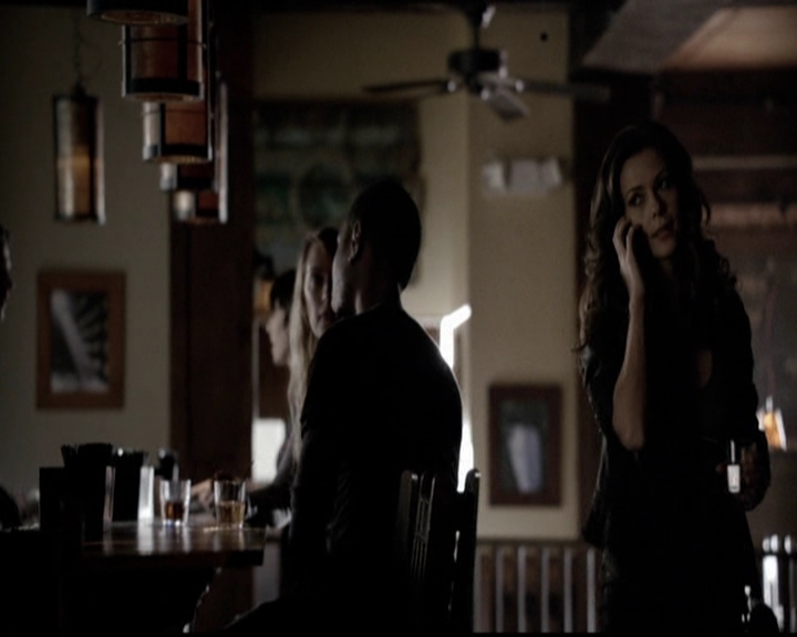VampireDiariesWorld-dot-org_5x13TotalEclipseOfTheHeart0294.jpg