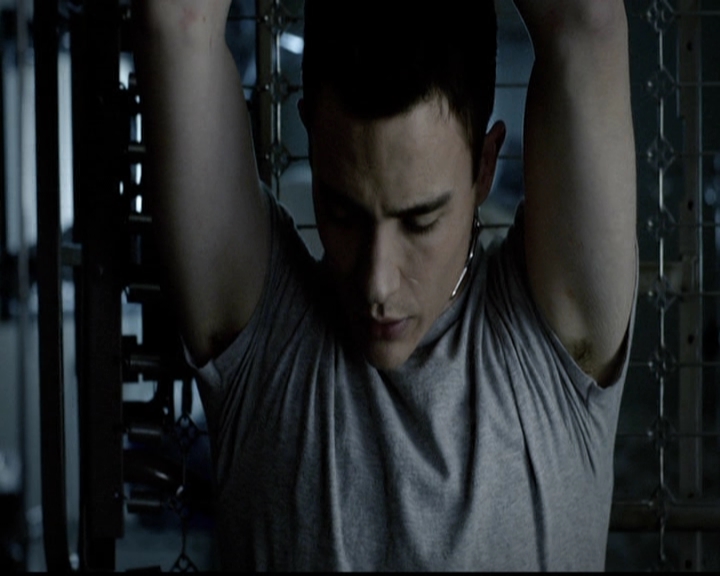 VampireDiariesWorld-dot-org_5x13TotalEclipseOfTheHeart0341.jpg