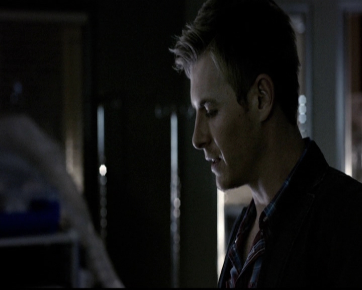 VampireDiariesWorld-dot-org_5x13TotalEclipseOfTheHeart0343.jpg