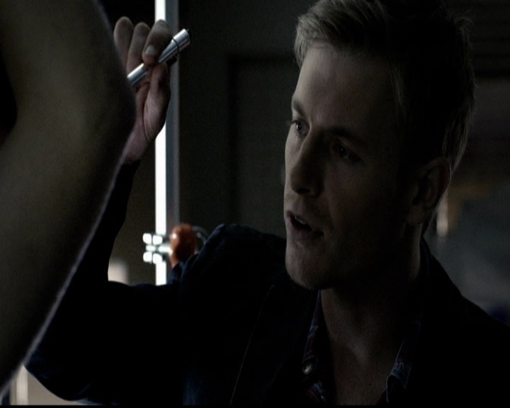 VampireDiariesWorld-dot-org_5x13TotalEclipseOfTheHeart0352.jpg