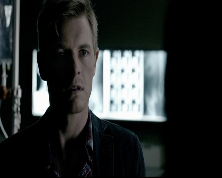 VampireDiariesWorld-dot-org_5x13TotalEclipseOfTheHeart0403.jpg