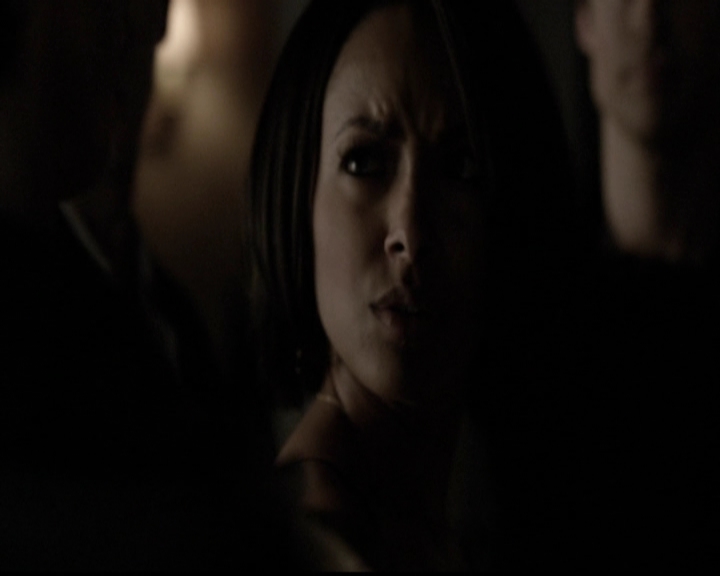 VampireDiariesWorld-dot-org_5x13TotalEclipseOfTheHeart0961.jpg