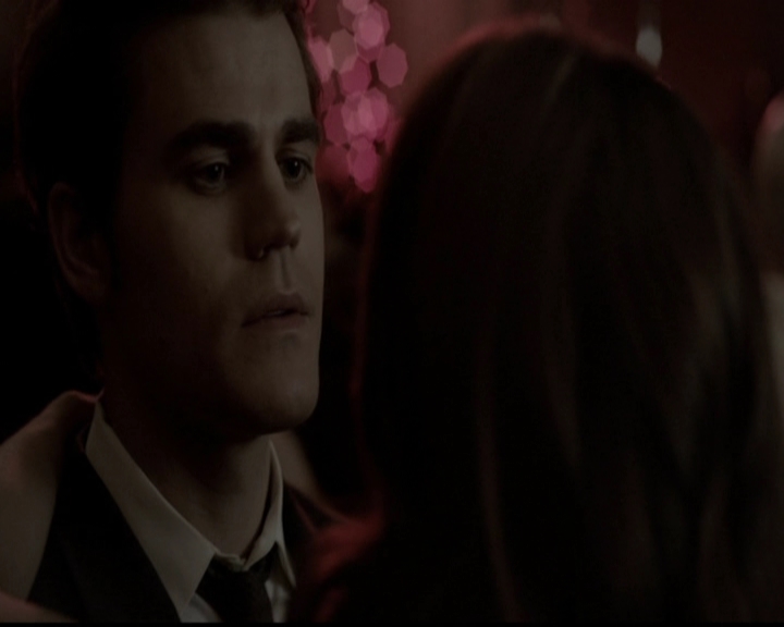 VampireDiariesWorld-dot-org_5x13TotalEclipseOfTheHeart1042.jpg