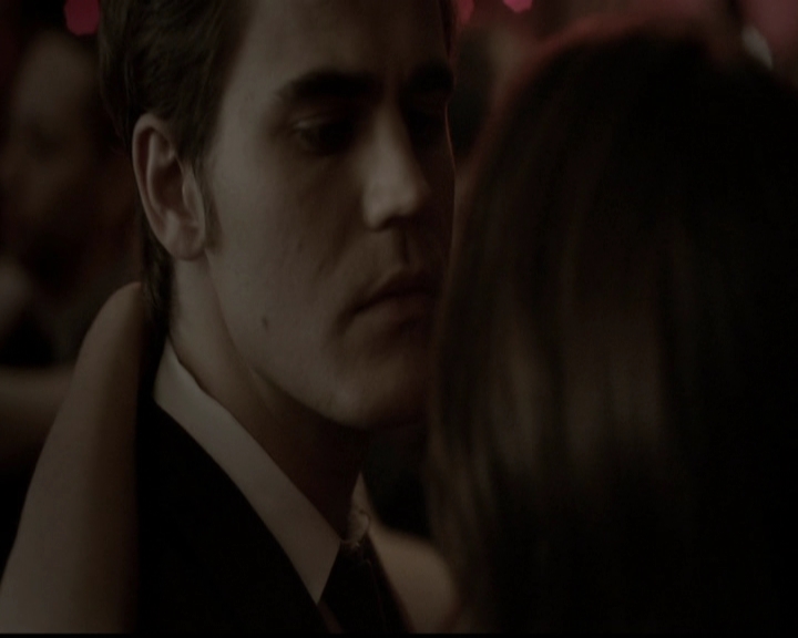 VampireDiariesWorld-dot-org_5x13TotalEclipseOfTheHeart1054.jpg