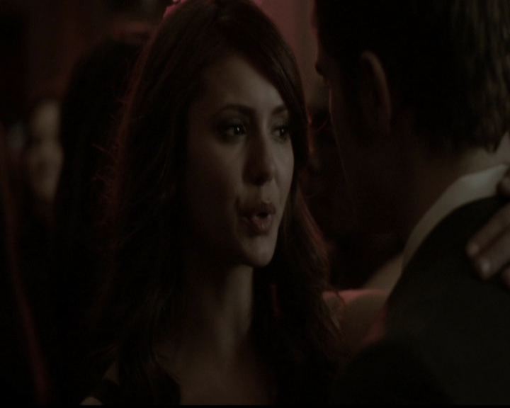 VampireDiariesWorld-dot-org_5x13TotalEclipseOfTheHeart1061.jpg