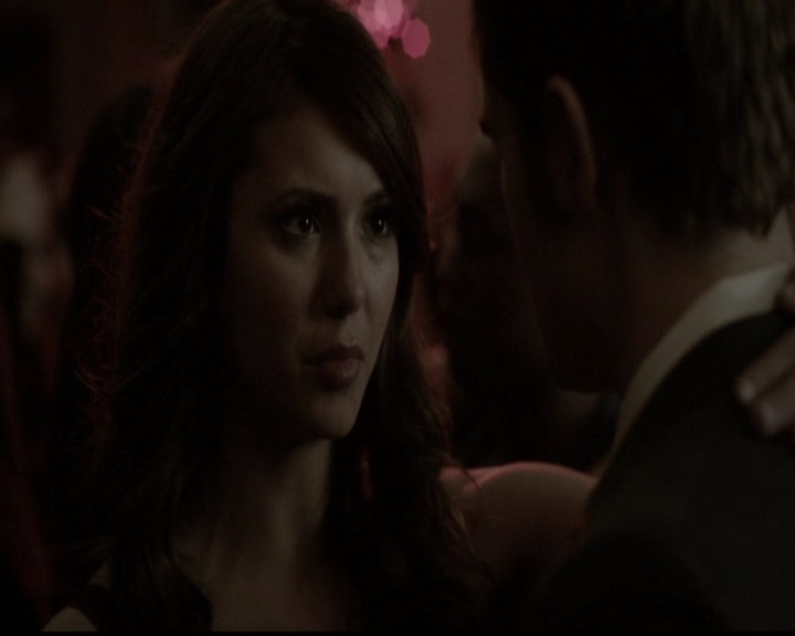 VampireDiariesWorld-dot-org_5x13TotalEclipseOfTheHeart1062.jpg