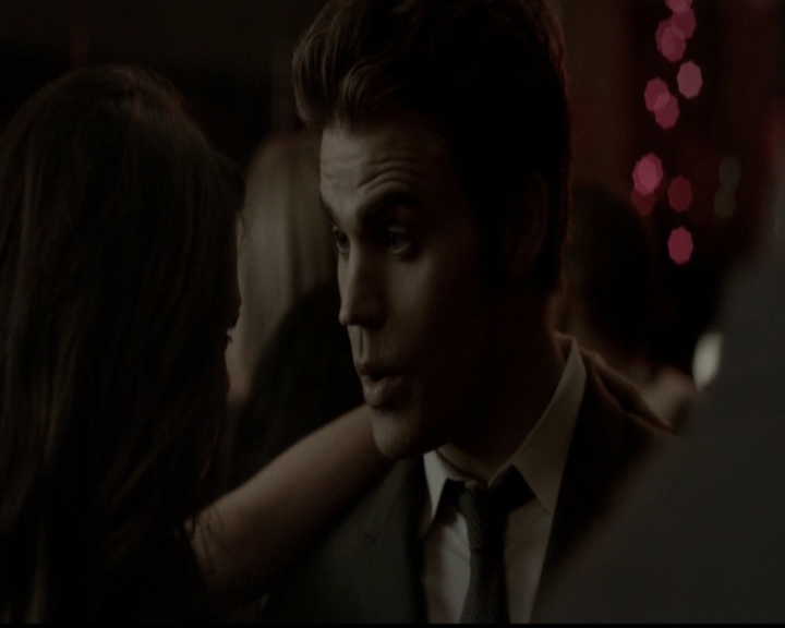 VampireDiariesWorld-dot-org_5x13TotalEclipseOfTheHeart1066.jpg