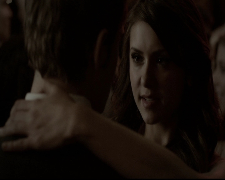 VampireDiariesWorld-dot-org_5x13TotalEclipseOfTheHeart1076.jpg