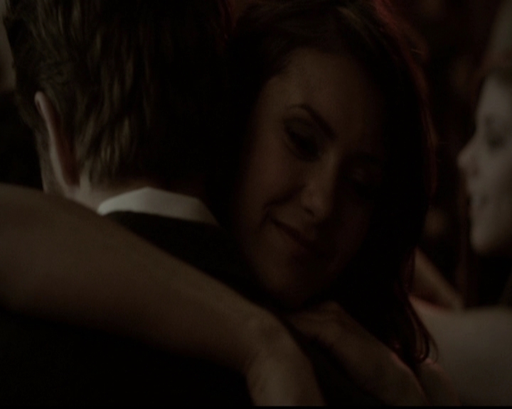 VampireDiariesWorld-dot-org_5x13TotalEclipseOfTheHeart1088.jpg