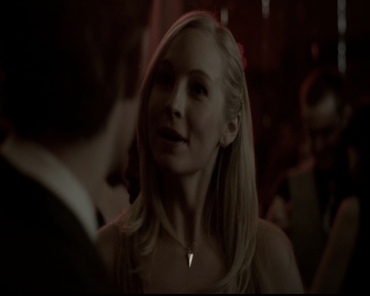 VampireDiariesWorld-dot-org_5x13TotalEclipseOfTheHeart1090.jpg
