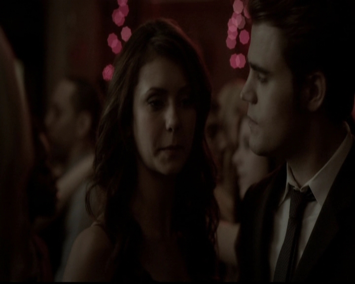 VampireDiariesWorld-dot-org_5x13TotalEclipseOfTheHeart1092.jpg