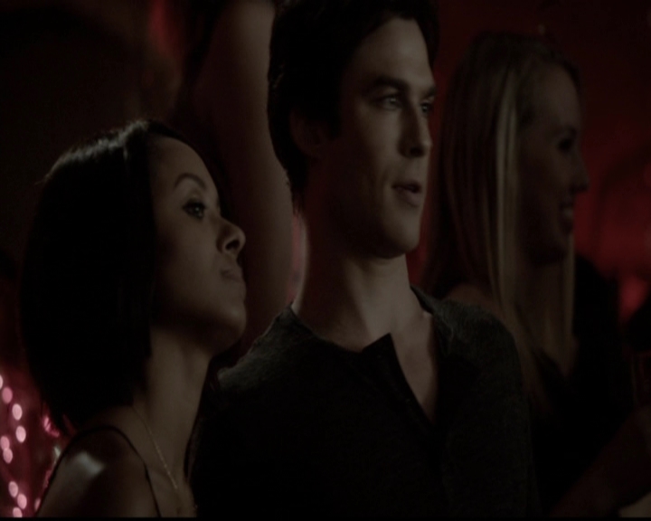 VampireDiariesWorld-dot-org_5x13TotalEclipseOfTheHeart1210.jpg