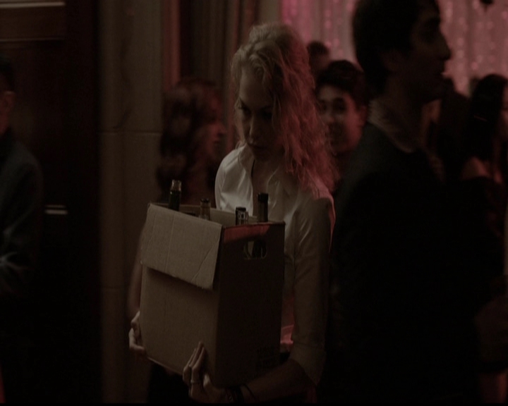 VampireDiariesWorld-dot-org_5x13TotalEclipseOfTheHeart1213.jpg