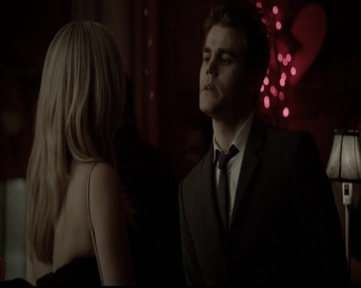 VampireDiariesWorld-dot-org_5x13TotalEclipseOfTheHeart1227.jpg