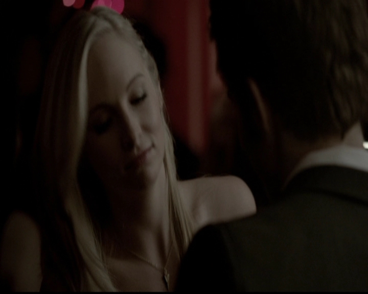VampireDiariesWorld-dot-org_5x13TotalEclipseOfTheHeart1233.jpg