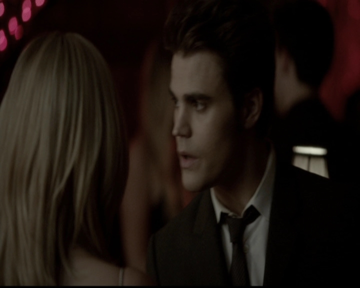 VampireDiariesWorld-dot-org_5x13TotalEclipseOfTheHeart1251.jpg
