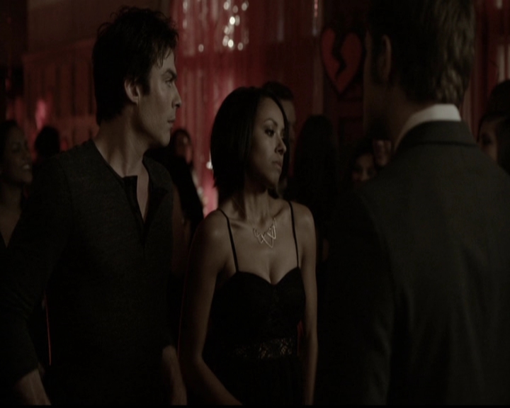 VampireDiariesWorld-dot-org_5x13TotalEclipseOfTheHeart1305.jpg