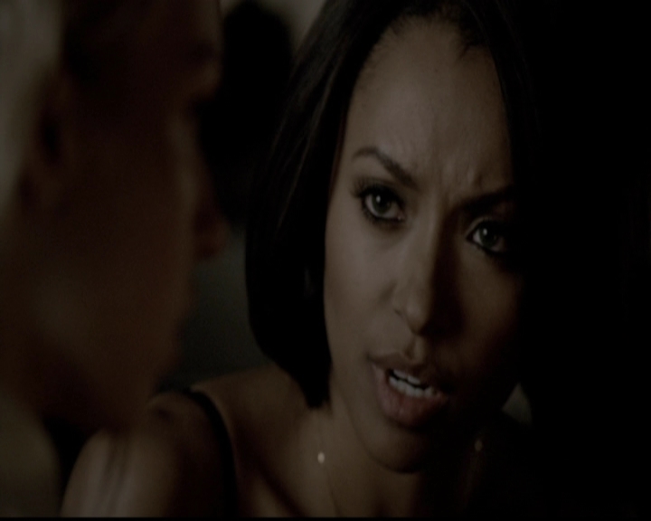 VampireDiariesWorld-dot-org_5x13TotalEclipseOfTheHeart1553.jpg