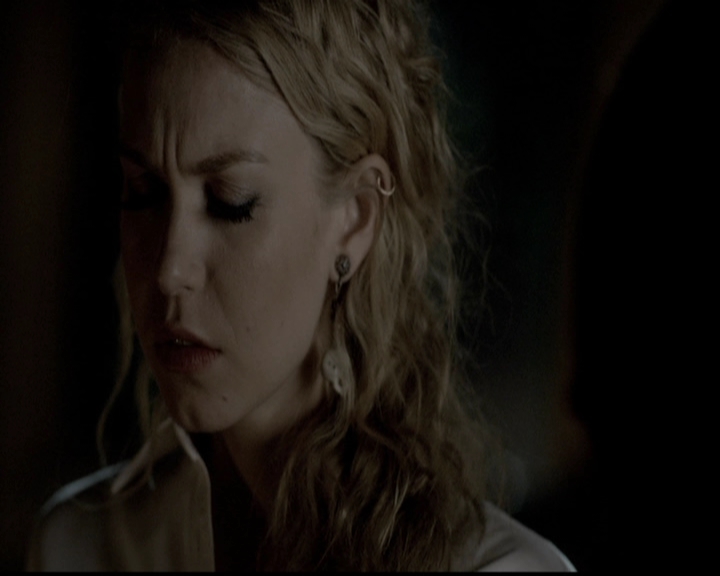 VampireDiariesWorld-dot-org_5x13TotalEclipseOfTheHeart1593.jpg