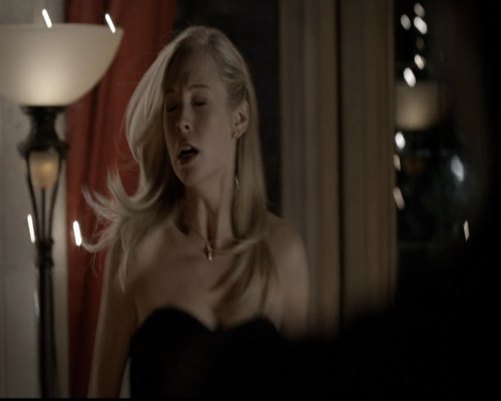 VampireDiariesWorld-dot-org_5x13TotalEclipseOfTheHeart1616.jpg