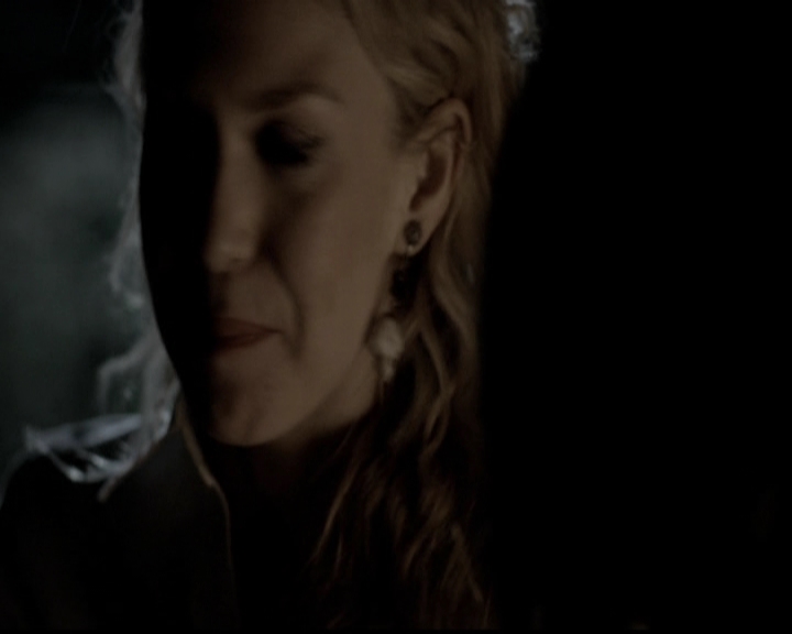VampireDiariesWorld-dot-org_5x13TotalEclipseOfTheHeart1628.jpg