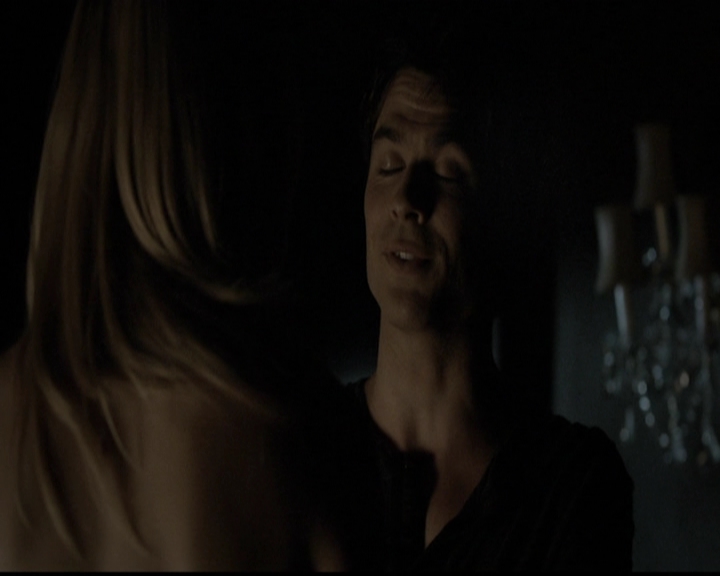 VampireDiariesWorld-dot-org_5x13TotalEclipseOfTheHeart1661.jpg
