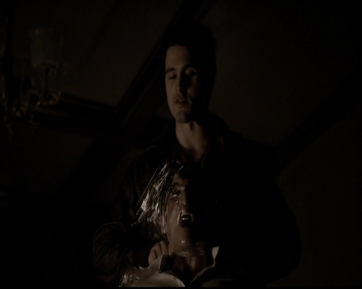 VampireDiariesWorld-dot-org_5x13TotalEclipseOfTheHeart1711.jpg