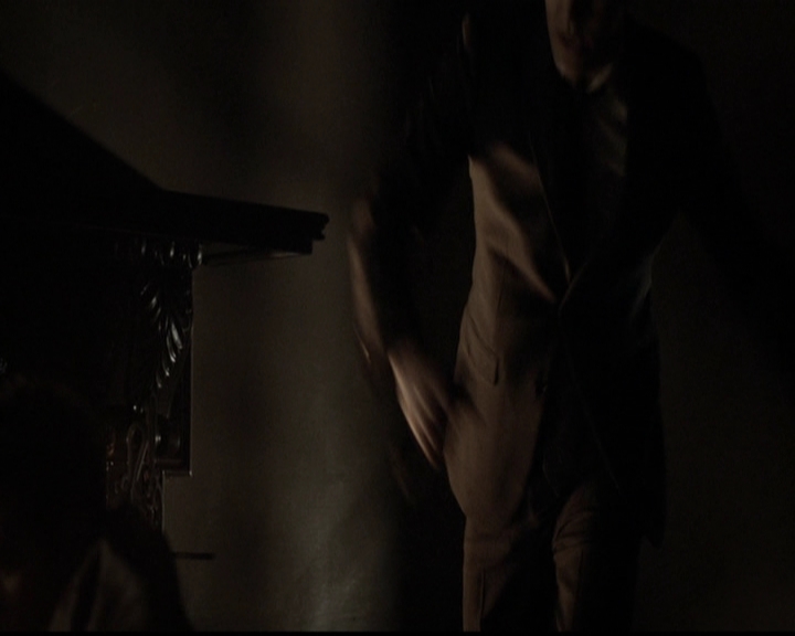 VampireDiariesWorld-dot-org_5x13TotalEclipseOfTheHeart1792.jpg