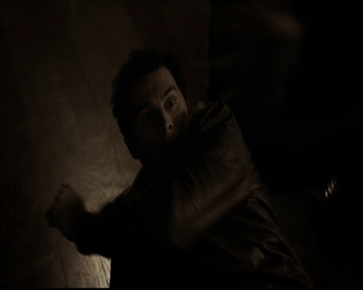 VampireDiariesWorld-dot-org_5x13TotalEclipseOfTheHeart1794.jpg